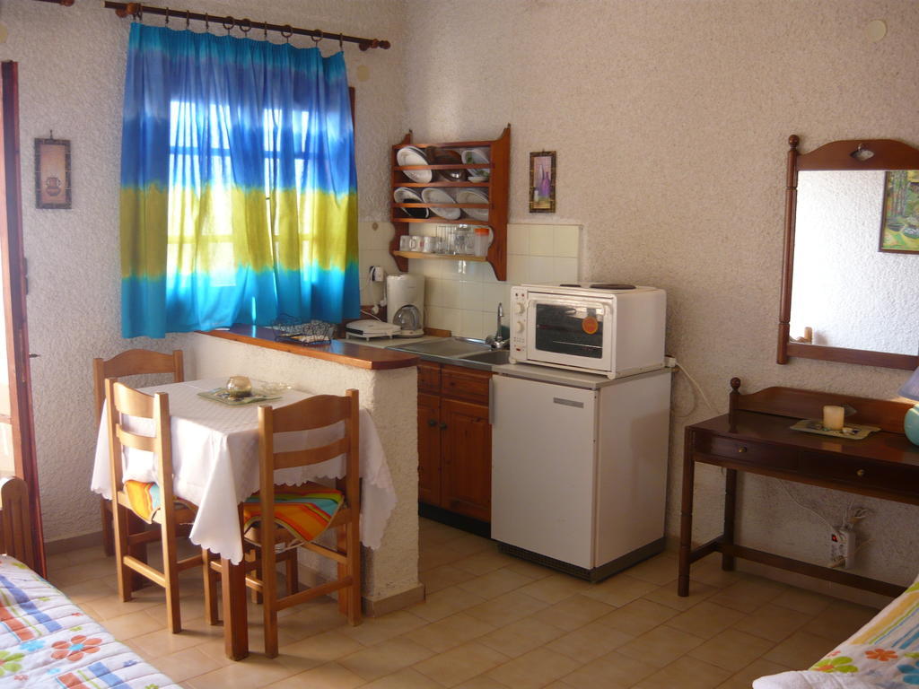 Apartment Victoria Makrýgialos